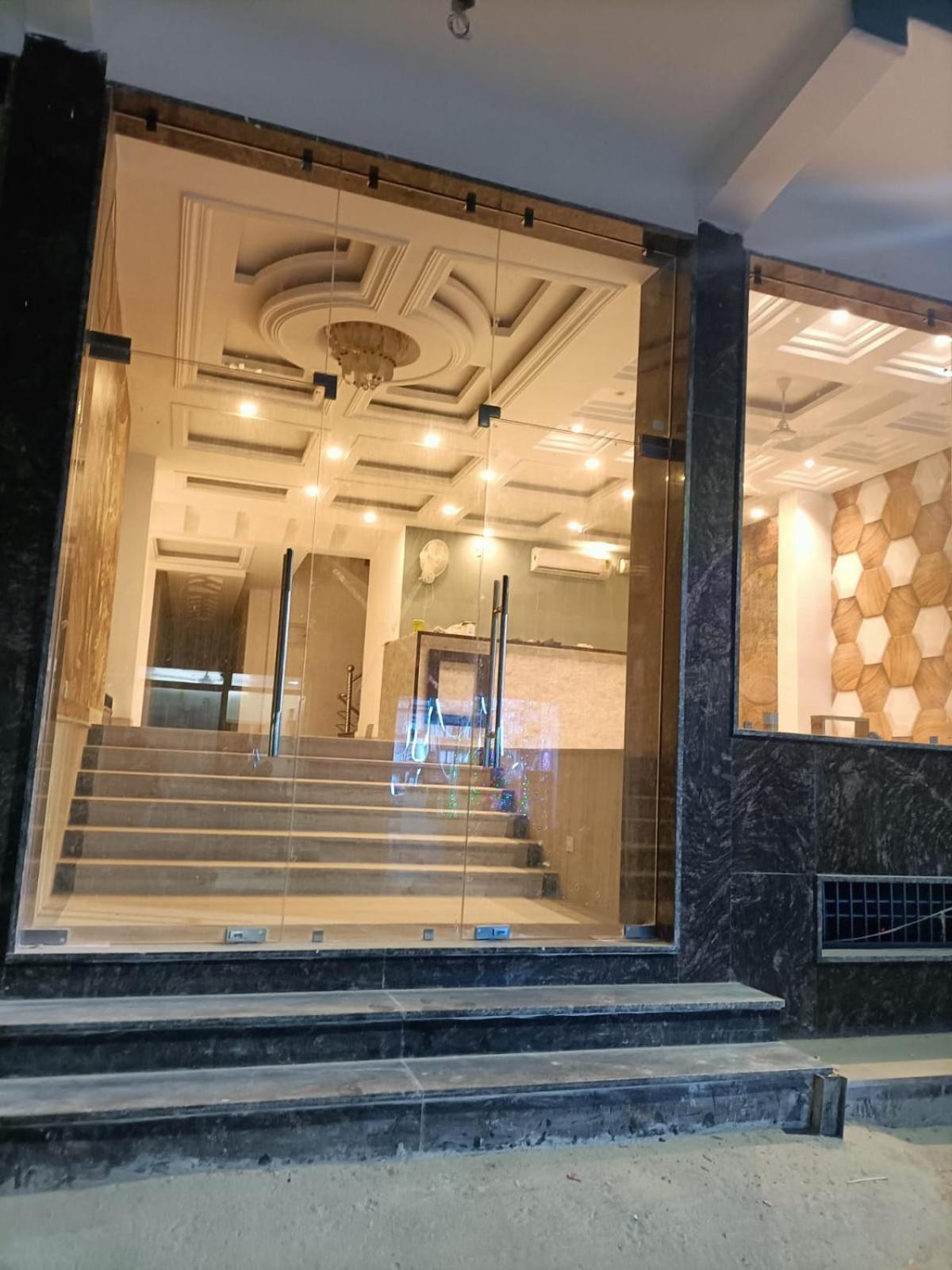 Hotel Ringer Nowe Delhi Zewnętrze zdjęcie