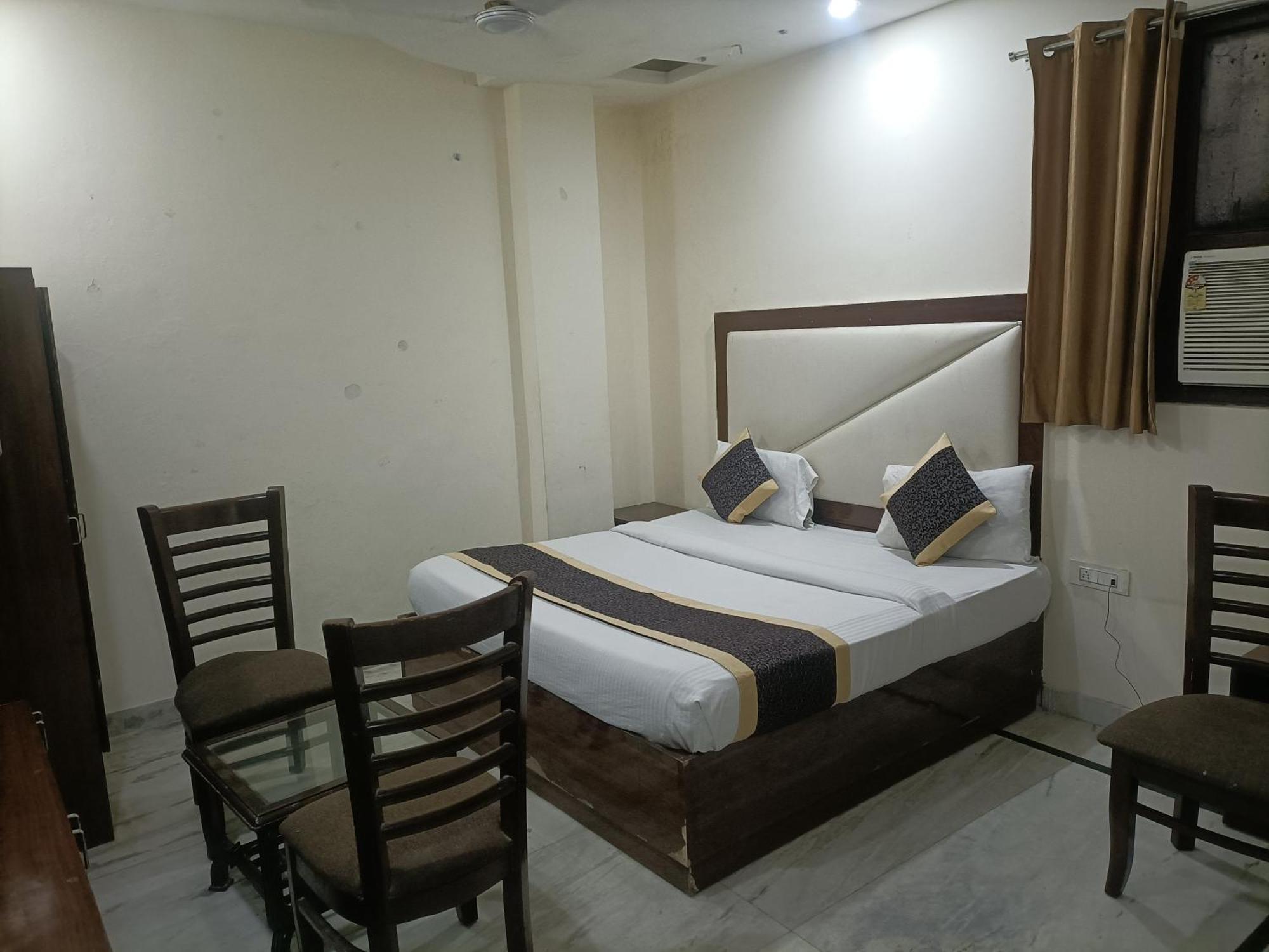 Hotel Ringer Nowe Delhi Zewnętrze zdjęcie